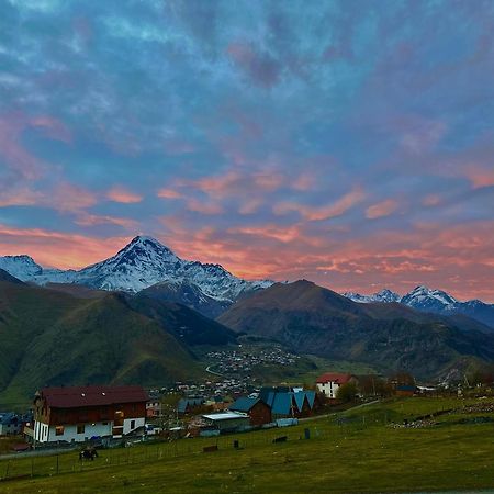 Vista Cottage Kazbegi Bagian luar foto