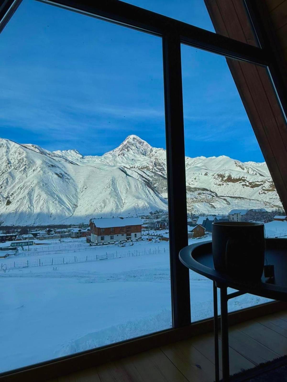 Vista Cottage Kazbegi Bagian luar foto