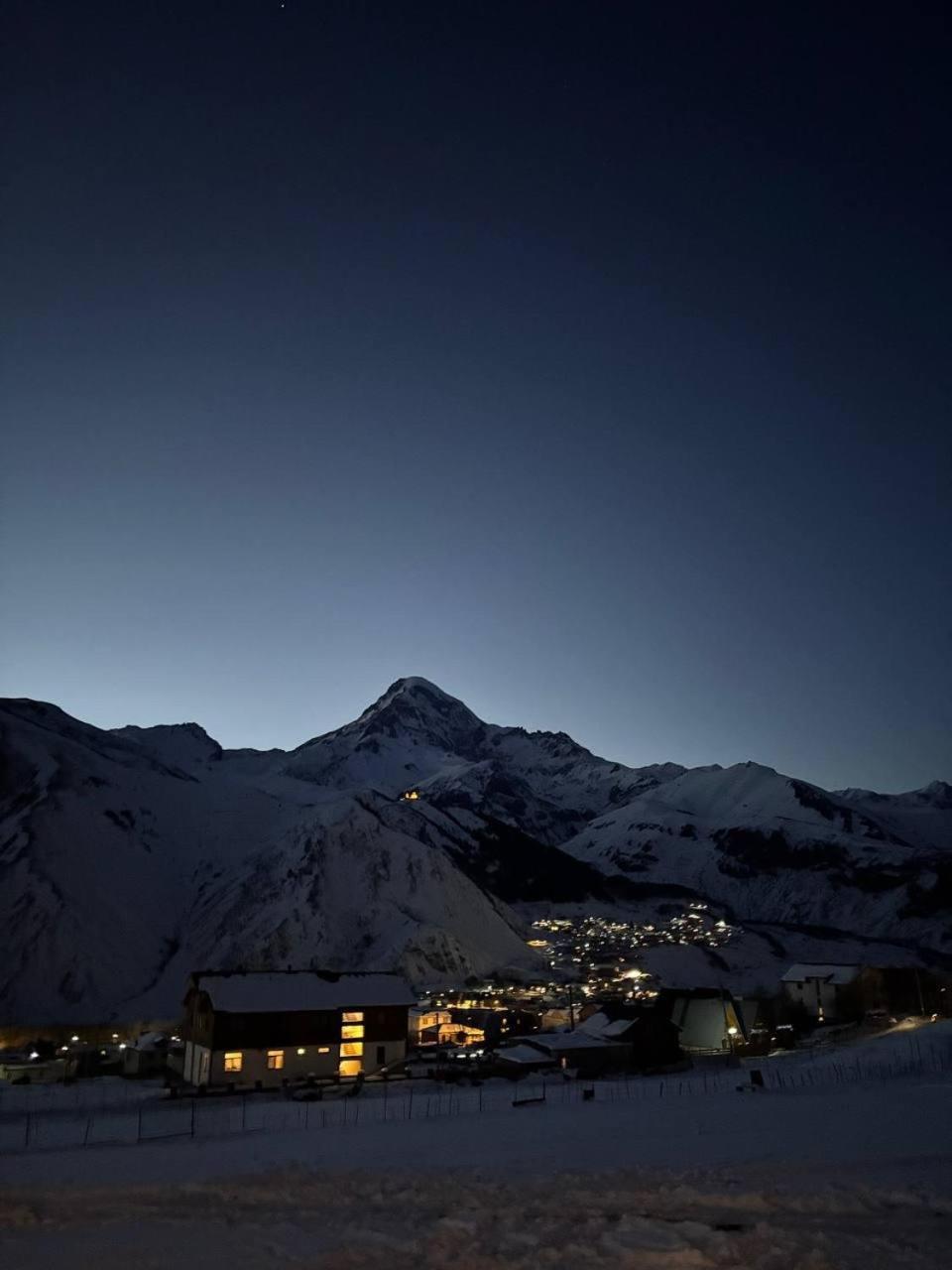 Vista Cottage Kazbegi Bagian luar foto